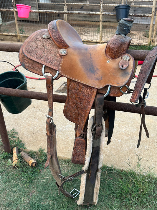 USED 14” Roping Saddle