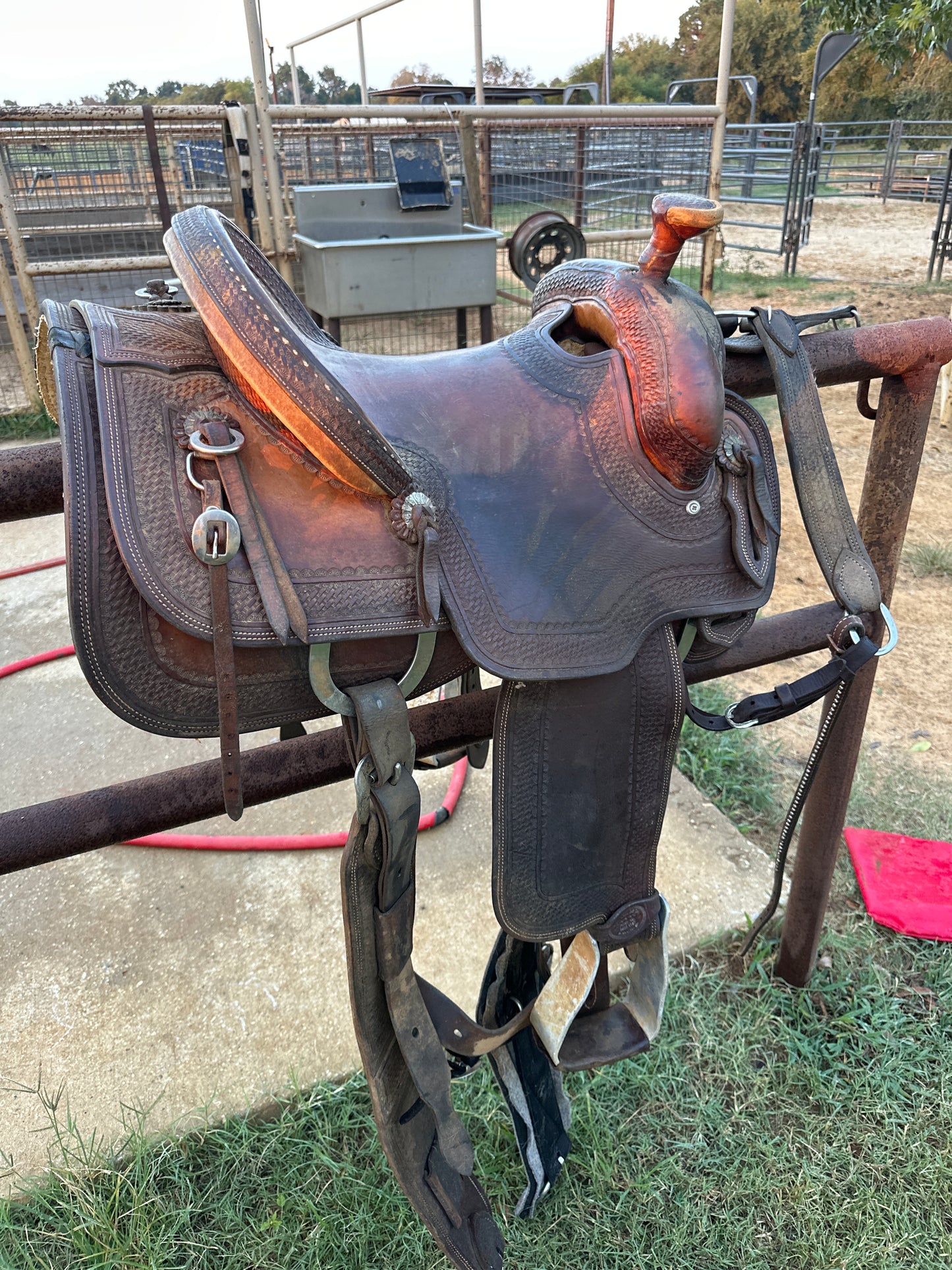 USED 14.5” Roping Saddle