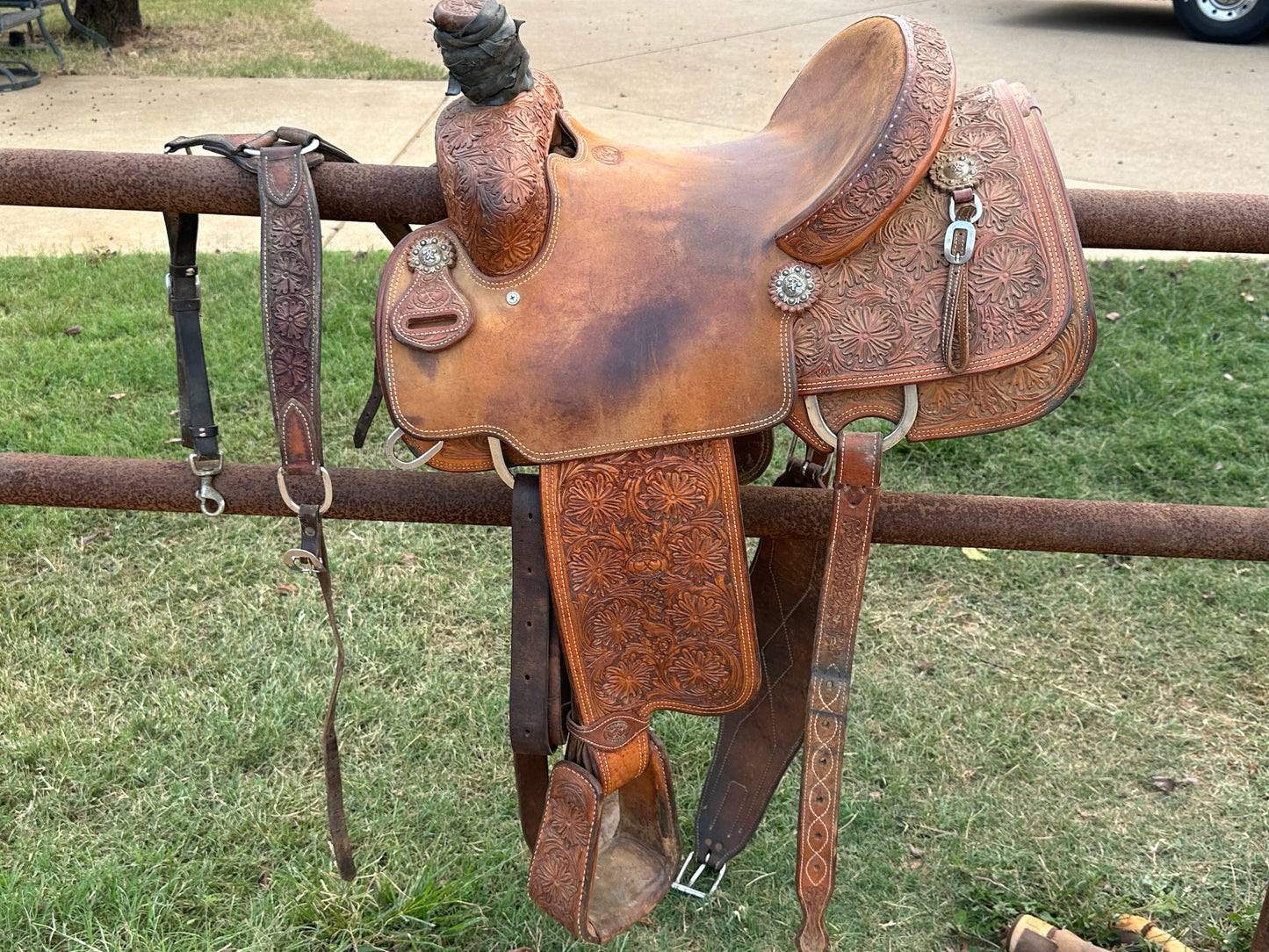 USED 14” Roping Saddle