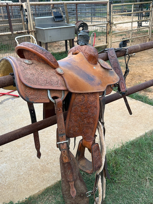 USED 14” Roping Saddle