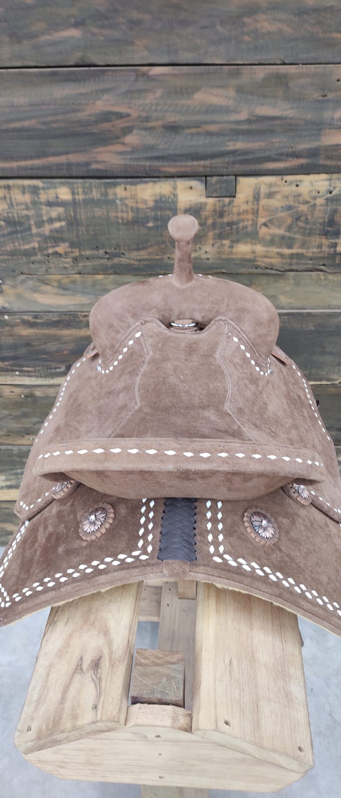 Lightweight Barrel Saddle - Light Brown