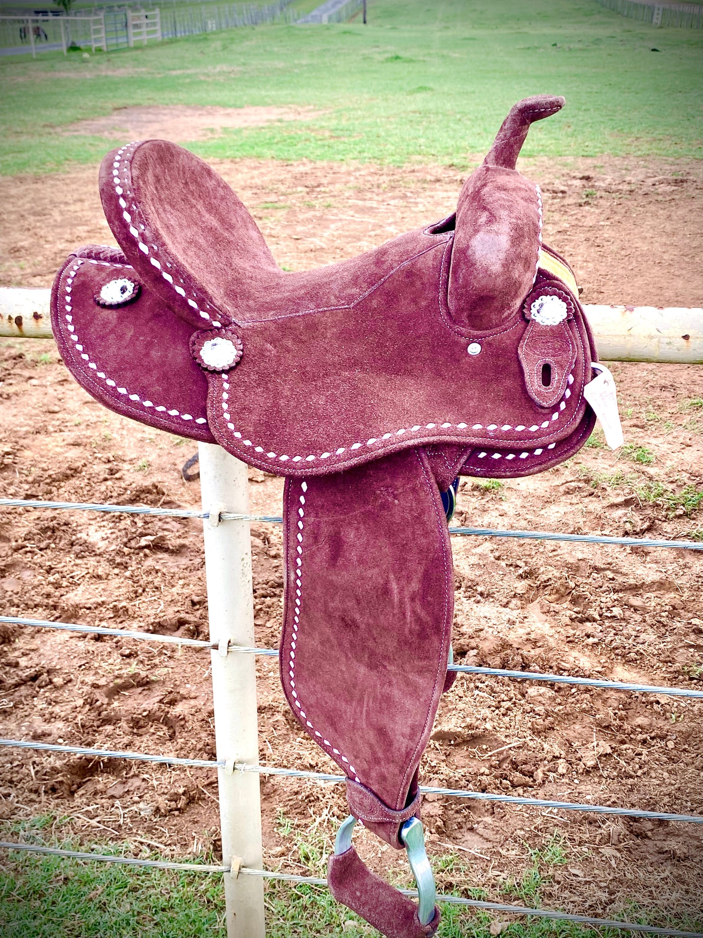 Lightweight Barrel Saddle PINK - 14”